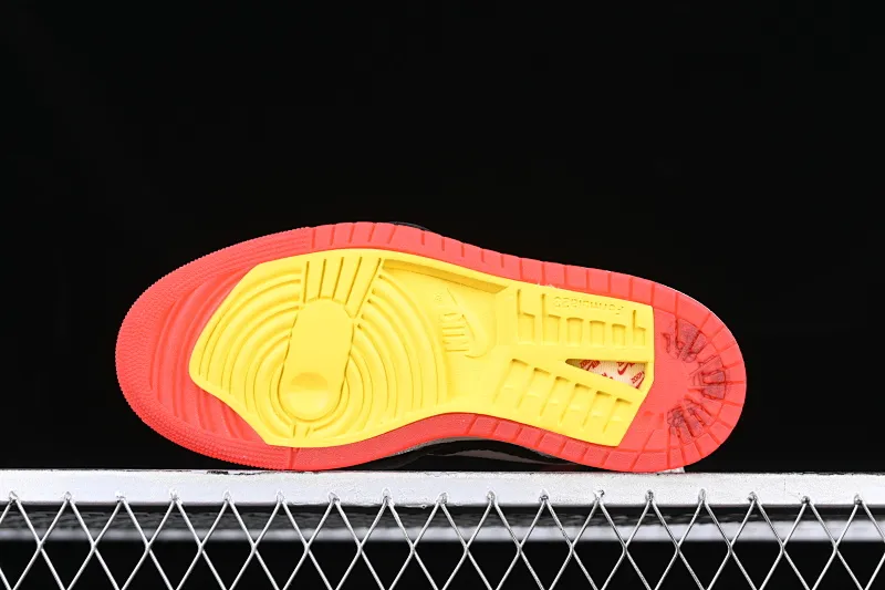 All categories Air Jordan Jordan series basketball shoes Air Jordan 1 High Teyana Taylor x Air Jordan 1 Retro High AJ1 Joe 1 Thorn Rose Joint high-top basketball shoes FJ0604-601
